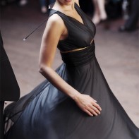 girl dancing dango during fashion photography in edinburgh