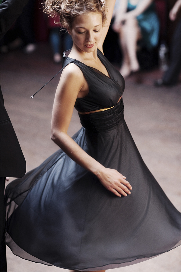 girl dancing dango during fashion photography in edinburgh