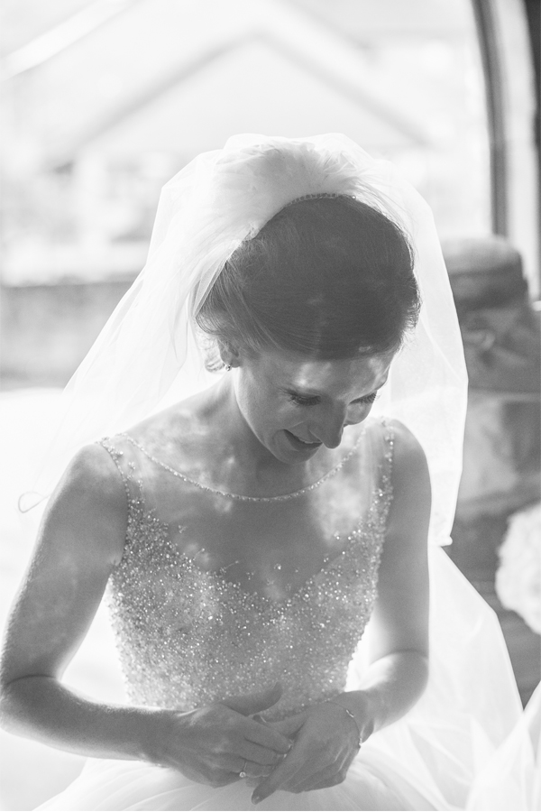 bride with sun reflexions on her face
