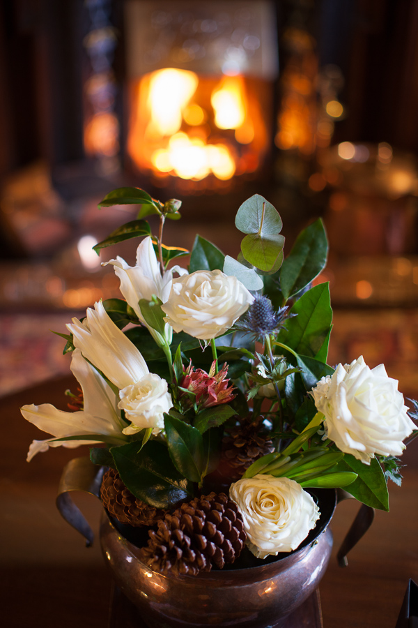 wedding flowers the lodge on loch goil scotland