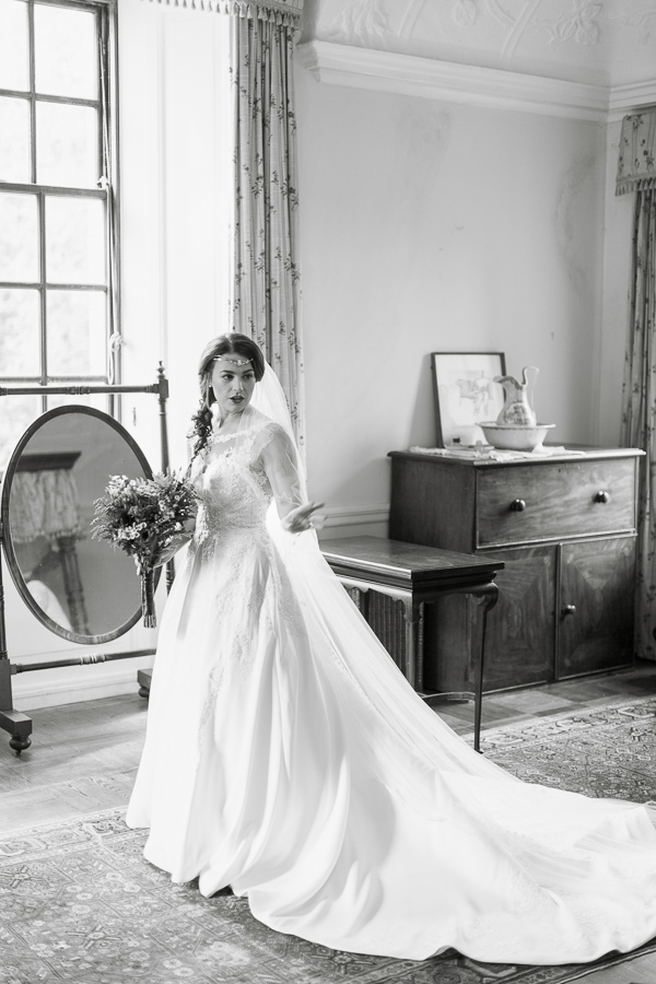 last look in the mirror bride