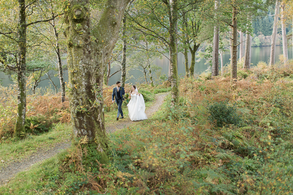 weddign photography service glasgow bride and groom forest photo