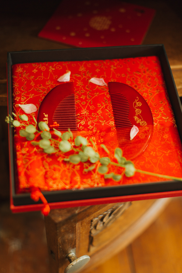 traditional chinese wedding hairbrushes