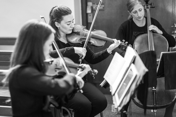 black and white photo of musicians at bearsden church scotland 