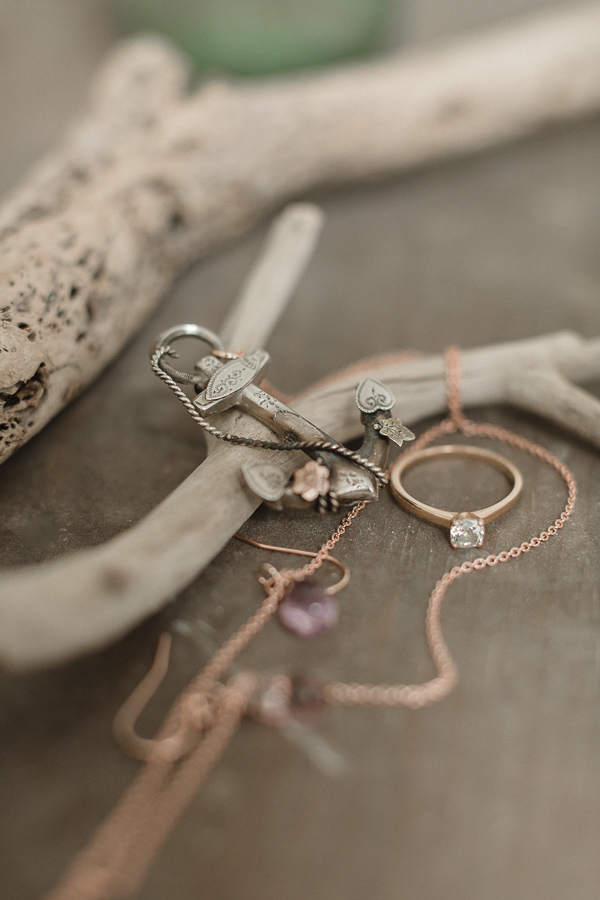 engagament ring and wedding neckles
