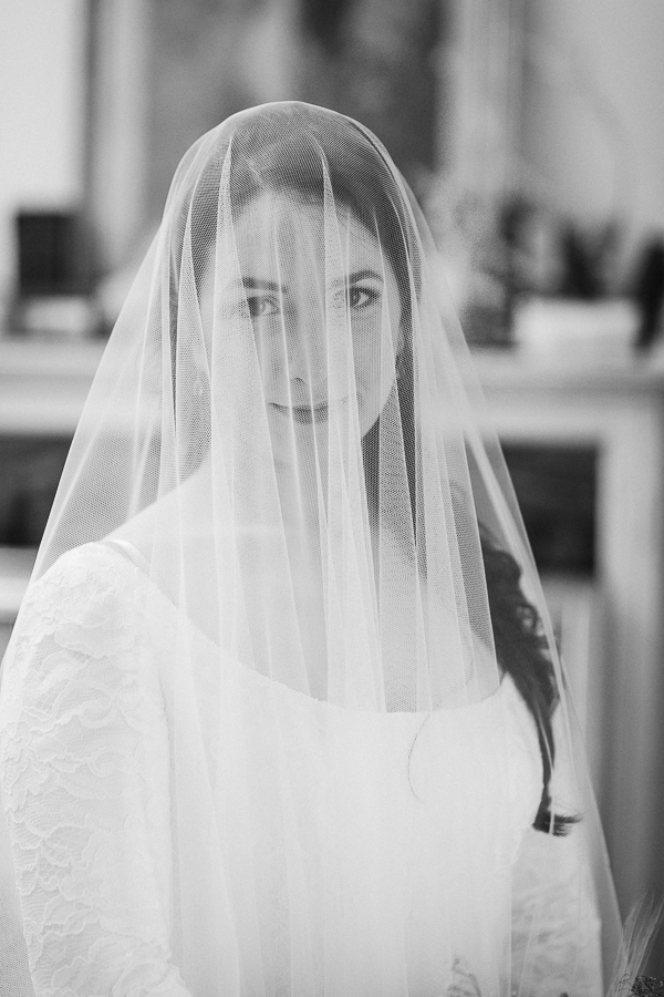 portrait of the bride in veil