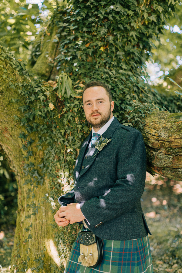 groom weddinh photos loch lomond 
