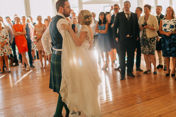 wedding couple first dance loch lomond