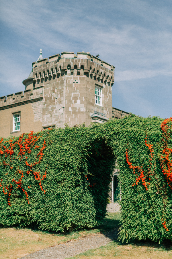 boturich castle in loch lomond 