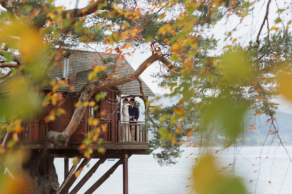 wedding photos the lodge on loch goil fotogenic of scotland couple kissing