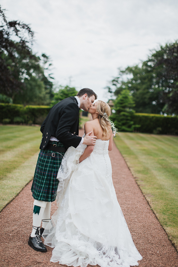 wedding photos lochgreen hotel troon scotland