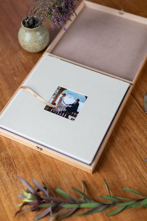 the locge on loch goil wedding albums from Scotland elopement