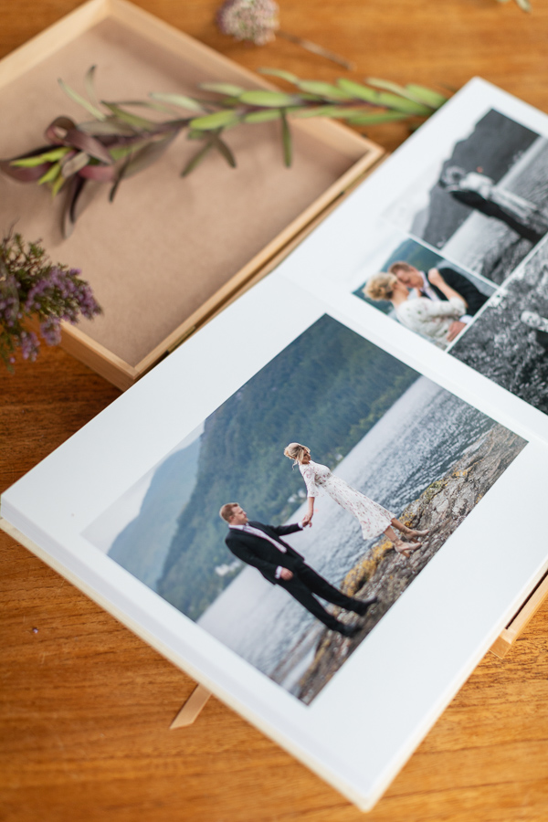 the locge on loch goil wedding albums from Scotland elopement