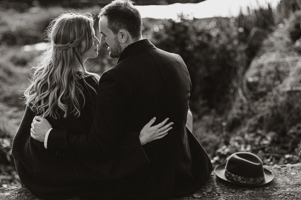 black and white engagment photos 