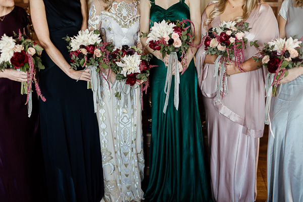 wedding flowers and dresses 