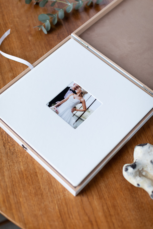 Wedding Photographers Edinburgh Albums 40