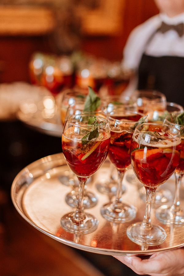 drinks at soarn castle wedding