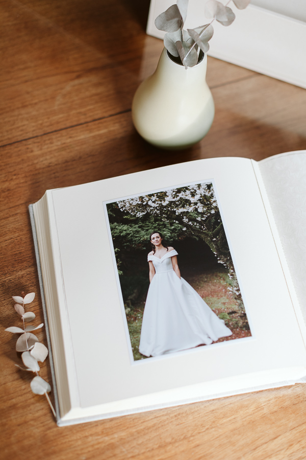Wedding Photographer Glasgow Albums 8